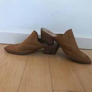 NORDSTROM beige mules